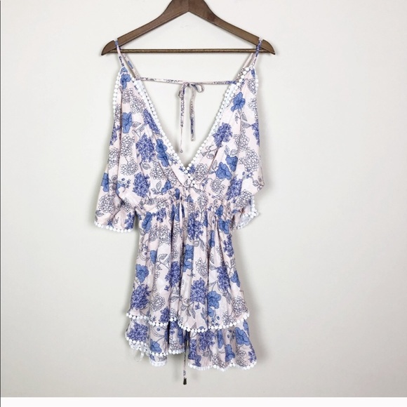 Selfie Leslie Dresses & Skirts - 👗 3/$25 Selfie Leslie Deep V Mini Dress size M